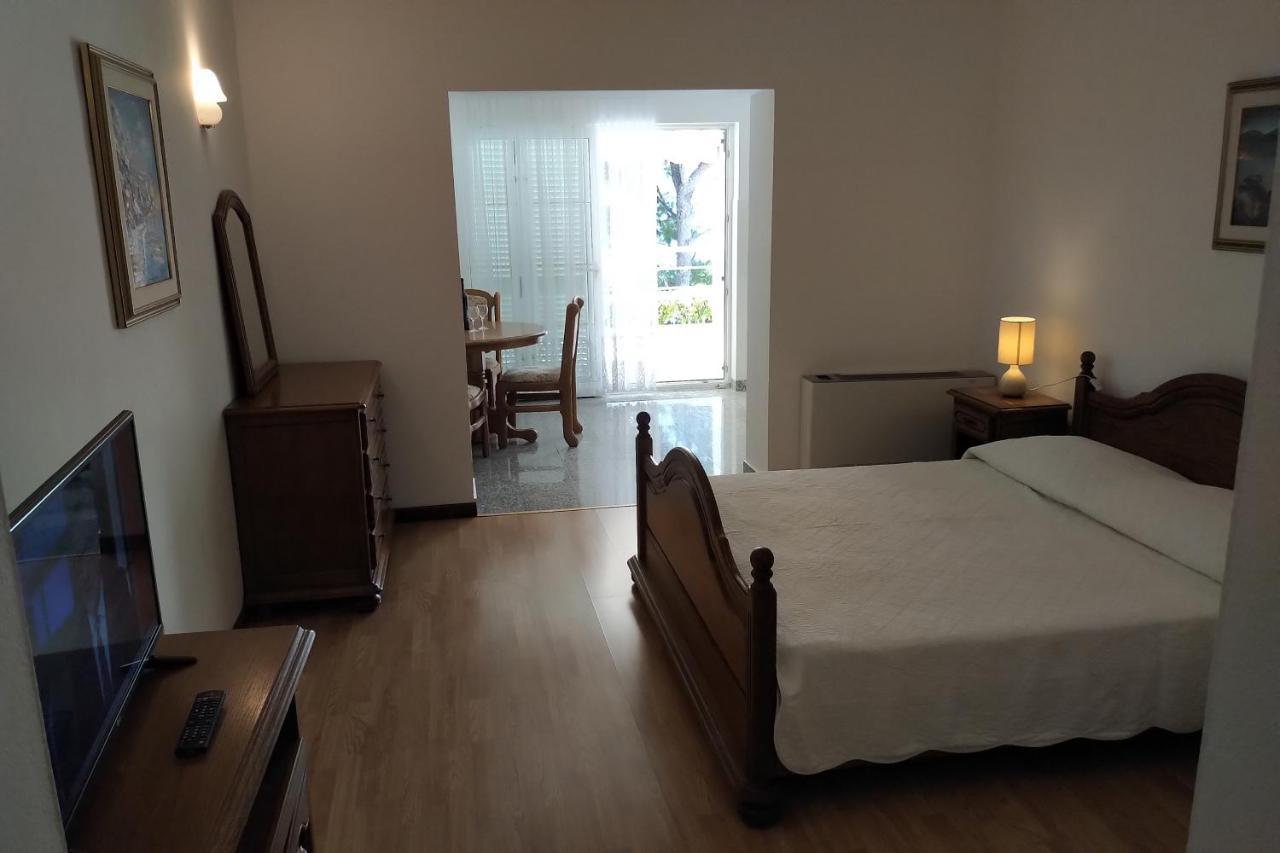 Sun Residence Брела Екстериор снимка