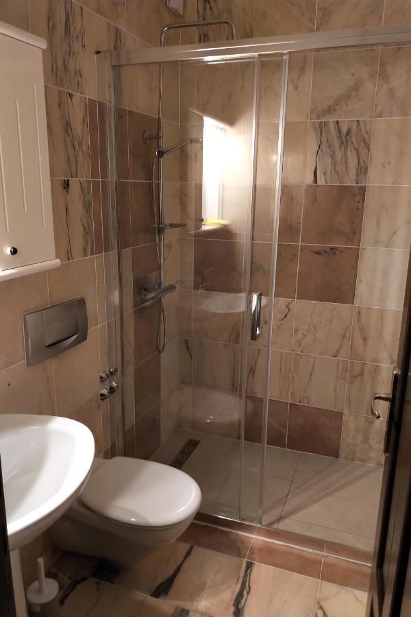 Sun Residence Брела Екстериор снимка