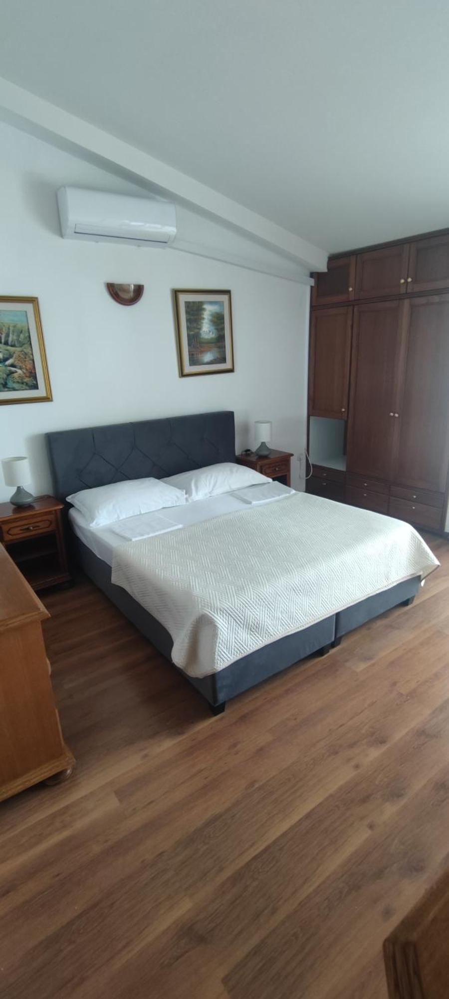 Sun Residence Брела Екстериор снимка